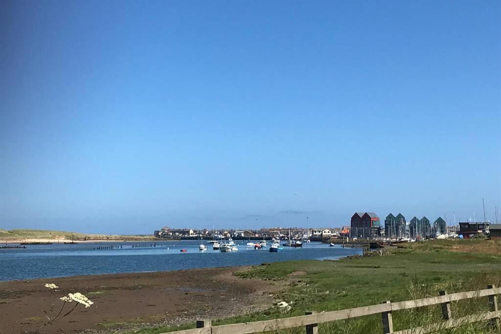 On The Harbour - Unrivalled Views Of Amble'S Harbour And Estuary Екстериор снимка